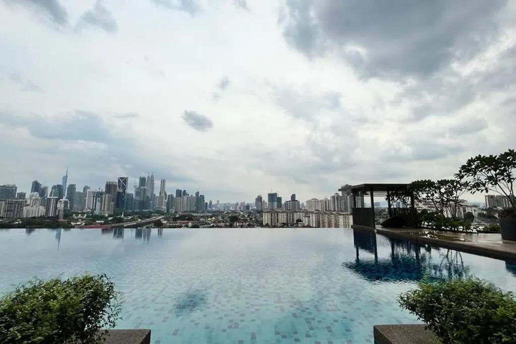 Datum Jelatek Linked Lrt And Mall With Netflix -Disney -Washdryer Kuala Lumpur Malaysia
